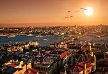 Τουρκία: Καταρρέει ο τουρισμός στην Κωνσταντινούπολη