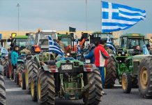 Ανυποχώρητοι οι αγρότες στη συνάντηση με τον Β. Αποστόλου