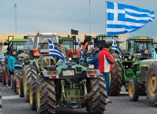 Ανυποχώρητοι οι αγρότες στη συνάντηση με τον Β. Αποστόλου