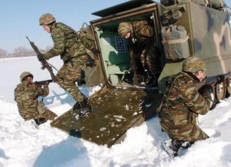 16η Μεραρχία Έβρου: Έβγαλαν βόλτα τα θηρία στα χιόνια