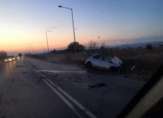 Τραγωδία: Μάνα και παιδί νεκροί από σύγκρουση πυροσβεστικού με ΙΧ στην Άνθεια Αλεξανδρούπολης