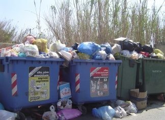 Αλεξανδρούπολη: Μη βγάζετε τα σκουπίδια!