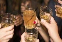 Πώς η κατανάλωση αλκοόλ συνδέεται με το έμφραγμα και άλλα καρδιακά προβλήματα