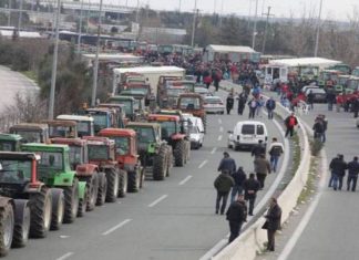 Αρχίζουν τα μπλόκα των αγροτών από Δευτέρα