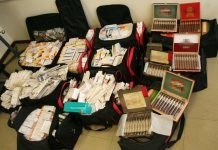 Συνελήφθησαν 2 άτομα κατηγορούμενα για νοθεία σε φάρμακα