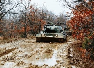 Τρέμει το έδαφος στον Έβρο από τα άρματα