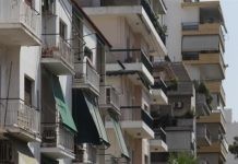 «Greek Golden Visa»: Χορηγήθηκαν 1.573 άδειες διαμονής σε επενδυτές ακινήτων από τρίτες χώρες