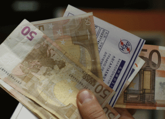 Λήγει η προθεσμία για επανένταξη στο πρόγραμμα των 36 δόσεων της ΔΕΗ