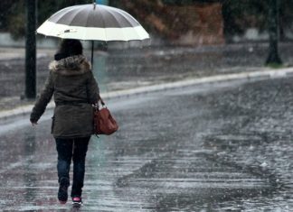 Με βροχές και καταιγίδες το Σαββατοκύριακο