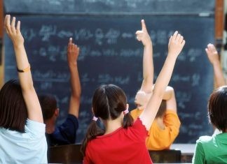 Προμήθεια τεχνολογικού εξοπλισμού σε 671 σχολεία της Περιφέρειας ΑΜΘ
