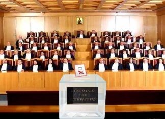 LIVE ΑΓΡΟΤΕΣ ΨΗΦΟΦΟΡΙΑ : Να γίνει προσφυγή στο ΣτΕ κατά του ασφαλιστικού νόμου
