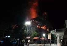 Πυρκαγιά στο Τέμενος Βαγιαζήτ στο Διδυμότειχο