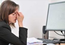 Κίνδυνος θρόμβωσης από τις πολλές ώρες μπροστά στον υπολογιστή