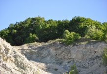 Δόθηκε η άδεια εκμετάλλευσης του ζεόλιθου Πετρωτών
