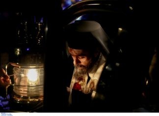 Πώς θα φτάσει το Άγιο Φως σε κάθε γωνιά της Ελλάδας το Μεγάλο Σάββατο
