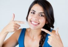 Doityouself! Λευκό χαμόγελο με σπιτικά υλικά!