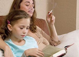 Παθητικό κάπνισμα και παιδιά: Τι πρέπει να κάνουν οι μαμάδες