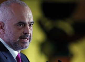Αλβανία: Θριαμβευτής των εκλογών ο Έντι Ράμα