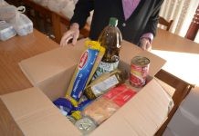 Διανομή κρέατος και προϊόντων παντοπωλείου από το Πολυκοινωνικό Δήμου Αλεξανδρούπολης