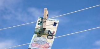 Πώς τα νέα Ειδικά Μισθολόγια βάζουν φωτιά στα Ασφαλιστικά Ταμεία