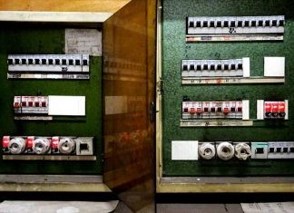 Έρχονται τσουχτερά πρόστιμα για τη ρευματοκλοπή