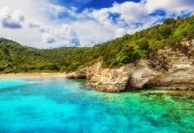 Μια παραλία της Θάσου ανάμεσα στις πέντε εξωτικές παραλίες της Ελλάδας