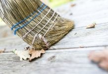 Έχεις βεράντα; Έτσι θα την διατηρήσεις πεντακάθαρη χωρίς να κουραστείς