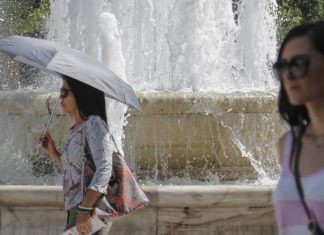 Στους 36 βαθμούς Κελσίου σήμερα Παρασκευή το θερμόμετρο