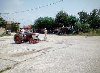 Εξετάσεις για χορήγηση άδειας οδήγησης γεωργικού ελκυστήρα στη Ρούσσα