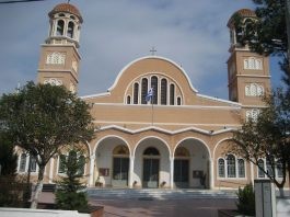 Αλεξανδρούπολη: Πανηγυρίζει ο Ιερός Ναός Αγίας Κυριακής – Εσπερινός, λιτανεία και παραδοσιακό γλέντι