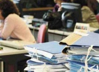 «Καμπανάκι» για τις δημόσιες υπηρεσίες της Ελλάδας από τον ΟΟΣΑ