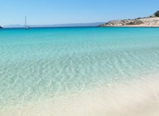 Οι ελληνικές παραλίες παίρνουν άριστα – Εξαιρετικό το 99% των υδάτων