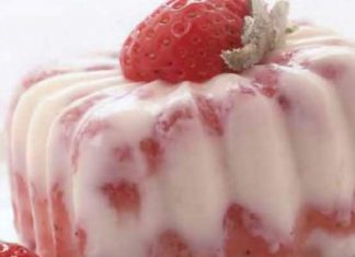 Συνταγή για trifle από φράουλα και γιαούρτι με λίγα λιπαρά!