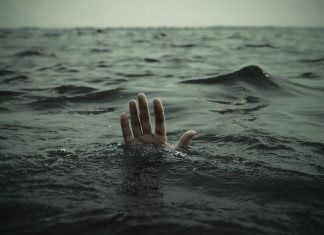 Τραγωδία στη Μαρώνεια: Νεκρός 75χρονος λουόμενος στην παραλία Κρυονερίου