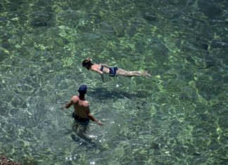 Καιρός: Σταθερά στους 35 βαθμούς η θερμοκρασία – Περιορισμένη αστάθεια τις θερμές ώρες της ημέρας