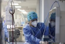 2.727 νέα κρούσματα κορονοϊού σήμερα 31/10 – 44 θάνατοι και 421 διασωληνωμένοι ασθενείς