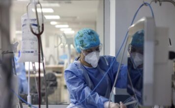 Κορωνοϊός: 43.748 κρούσματα, 154 θάνατοι, 91 διασωληνωμένοι σε μια εβδομάδα