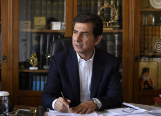 Σύσκεψη στο ΥΜΑΘ για τις καθυστερήσεις στους συνοριακούς σταθμούς λόγω του νέου βιομετρικού συστήματος