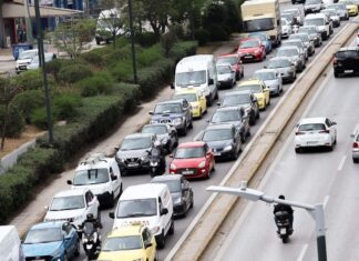 «Ραβασάκια» από ΑΑΔΕ σε χιλιάδες ιδιοκτήτες για ανασφάλιστα οχήματα και απλήρωτα τέλη κυκλοφορίας