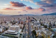 Ακίνητα: «Μύθος» η ασταμάτητη επέλαση των ξένων αγοραστών; Τι δείχνουν τα στοιχεία για Golden Visa και τιμές