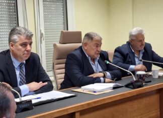Σύσκεψη Τοψίδη με Δημάρχους της ΑΜΘ για τα χρηματοδοτικά προγράμματα και τον σχεδιασμό έως το 2030
