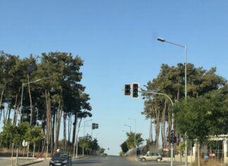Σε λειτουργία η φωτεινή σηματοδότηση στον νέο κόμβο της Περιφερειακής Οδού Αλεξανδρούπολης