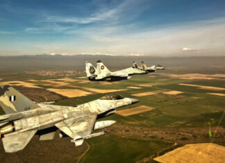 Ελληνικά F-16 σε κοινές περιπολίες με βουλγαρικά MiG-29 πάνω από τη Βουλγαρία