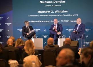 Δένδιας: Είμαι περήφανος για τις Ένοπλες Δυνάμεις – Γουίτακερ: Η Ελλάδα έχει πάρει σοβαρά την άμυνα και τους συμμάχους της