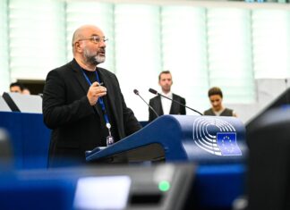 Σάκης Αρναούτογλου προς Κομισιόν: «20.000 ελαιοπαραγωγοί παραμένουν απλήρωτοι – Άμεση αποπληρωμή των προγραμμάτων ΟΕΦ»