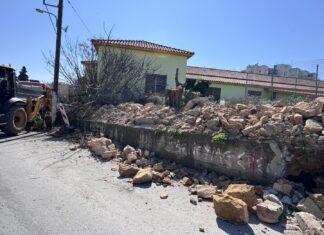 Αλεξανδρούπολη: Κατεδαφίζεται επικίνδυνο τοιχίο στο 5ο Δημοτικό σχολείο – Παρεμβάσεις για ασφάλεια και προσβασιμότητα