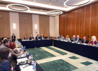 Ανατολική Μακεδονία και Θράκη στο επίκεντρο: Στο Βουκουρέστι ο τρίτος σταθμός εξωστρέφειας του ΥΜΑΘ