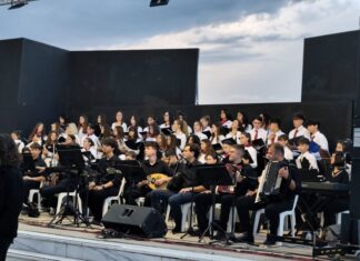 Κατάμεστο το «Αλτιναλμάζη» στη μεγάλη συναυλία του Μουσικού Σχολείου Αλεξανδρούπολης