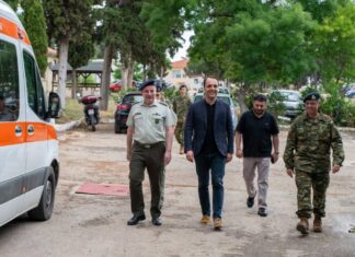 Επίσκεψη του Υφυπουργού Ψηφιακής Διακυβέρνησης Χρήστου Δερμεντζόπουλου στο 216 ΚΙΧΝΕ Αλεξανδρούπολης