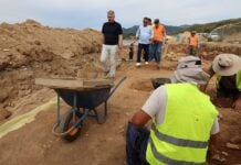 Τοψίδης: Παράταση έως το 2027 για τον παραλιακό δρόμο Μαρώνειας – Πετρωτών λόγω σημαντικών αρχαιολογικών ευρημάτων